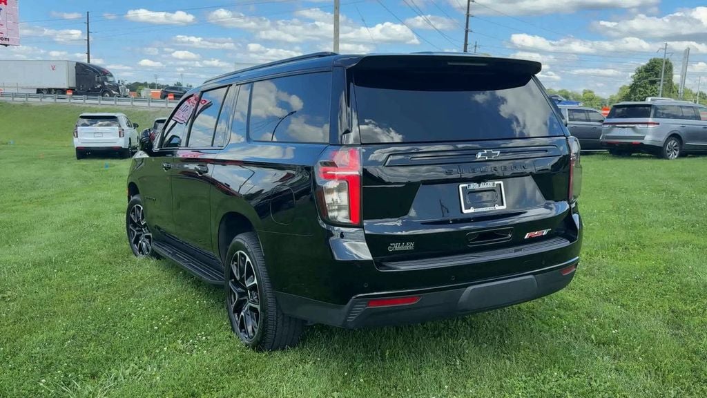 2024 Chevrolet Suburban RST Photo in Danville KY 40422