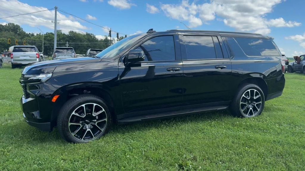 2024 Chevrolet Suburban RST Photo in Danville KY 40422