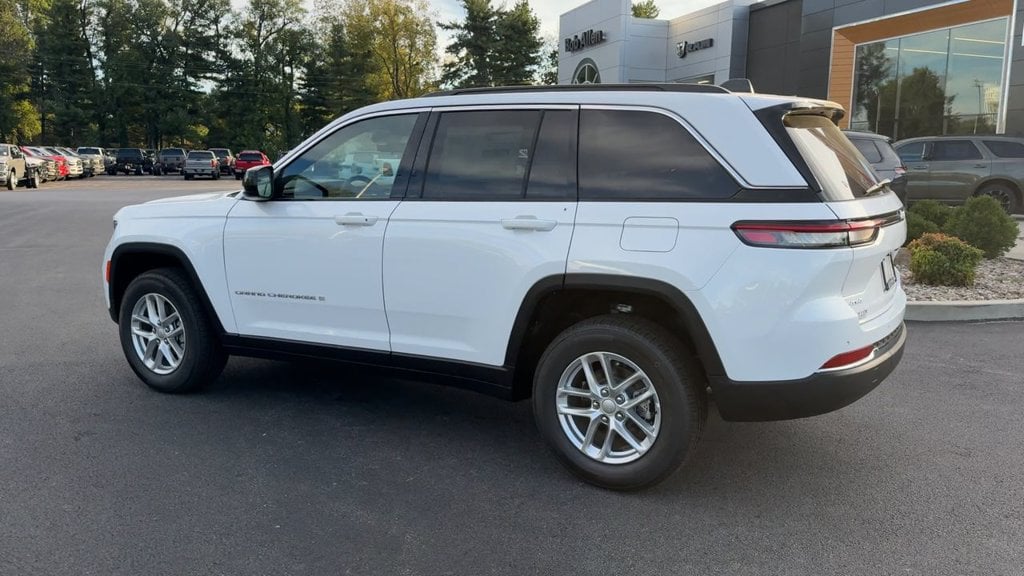 2026 Jeep Grand Cherokee Laredo X Photo in Danville KY 40422