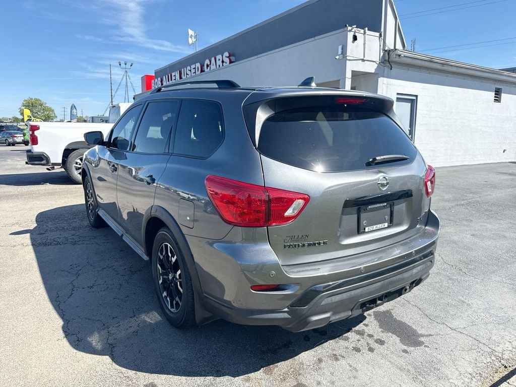 2020 Nissan Pathfinder SL Photo in Danville KY 40422