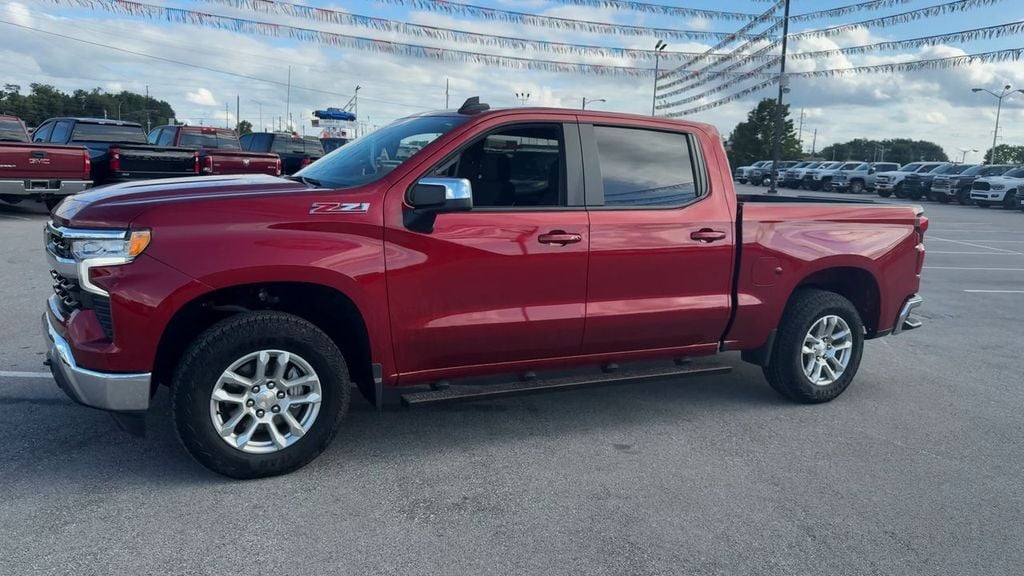 2024 Chevrolet Silverado 1500 LT Photo in Danville KY 40422