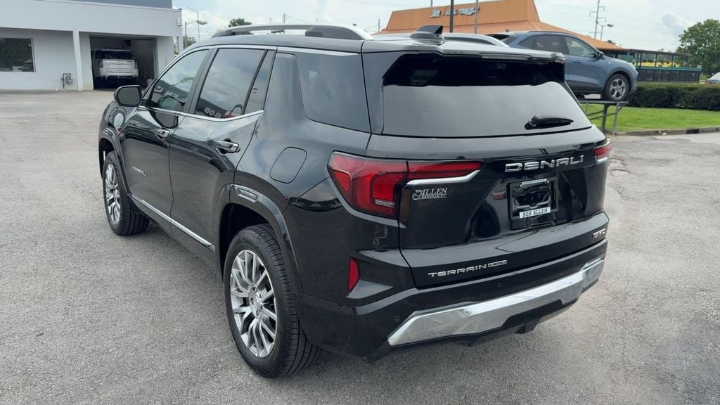 2026 GMC Terrain Denali Photo in Danville KY 40422