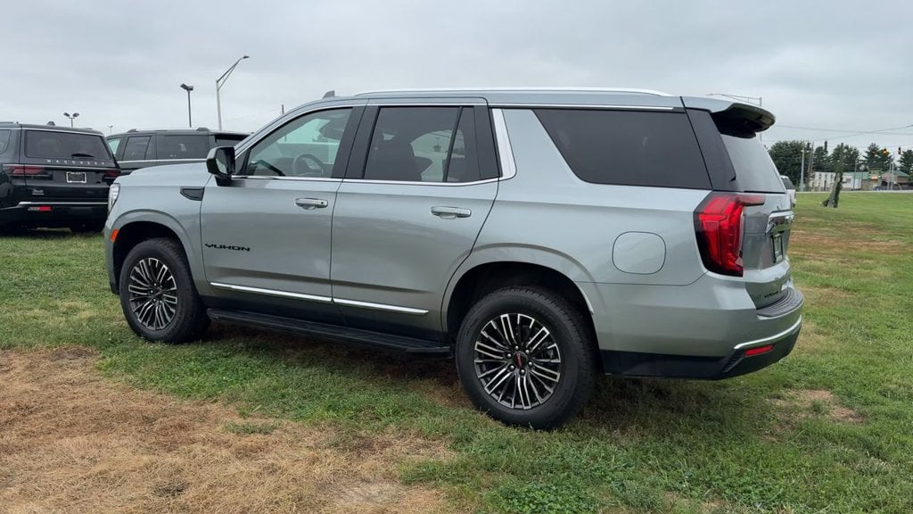 2024 GMC Yukon SLT Photo in Danville KY 40422
