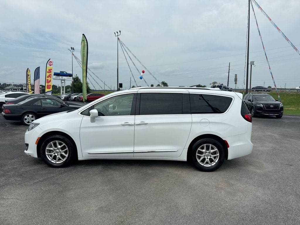2020 Chrysler Pacifica Touring L Photo in Danville KY 40422