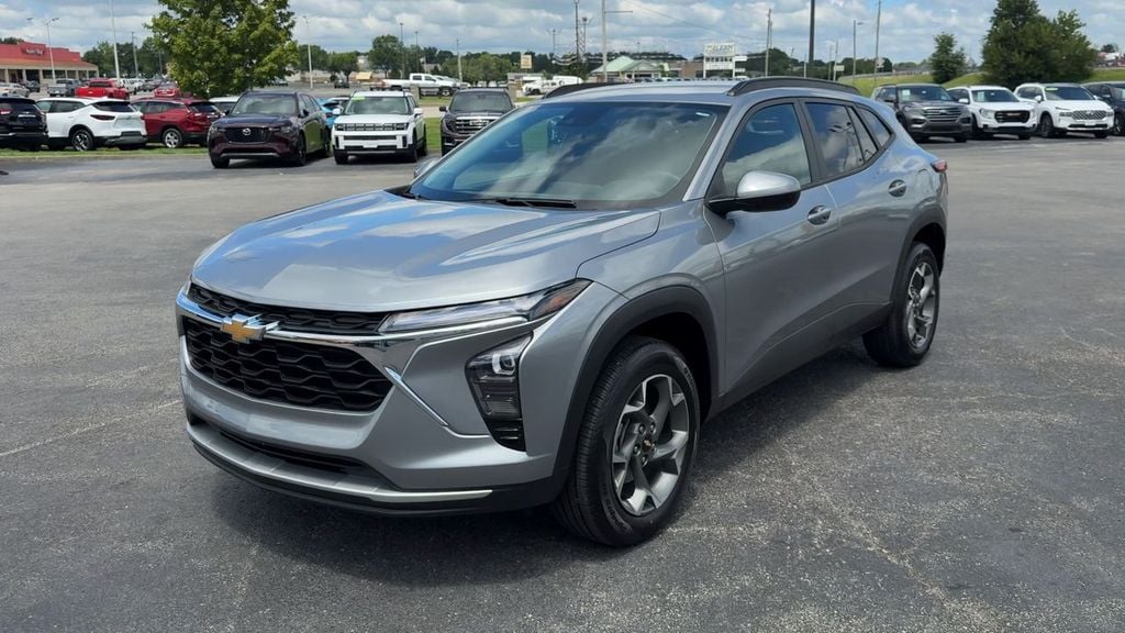 2024 Chevrolet Trax LT Photo in Danville KY 40422