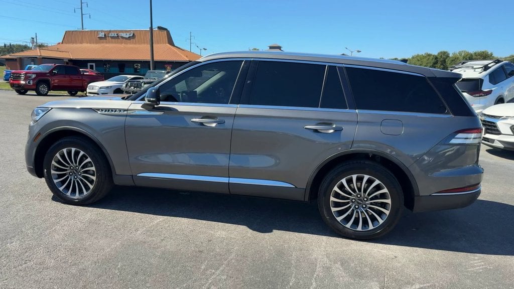 2023 Lincoln Aviator Standard Photo in Danville KY 40422