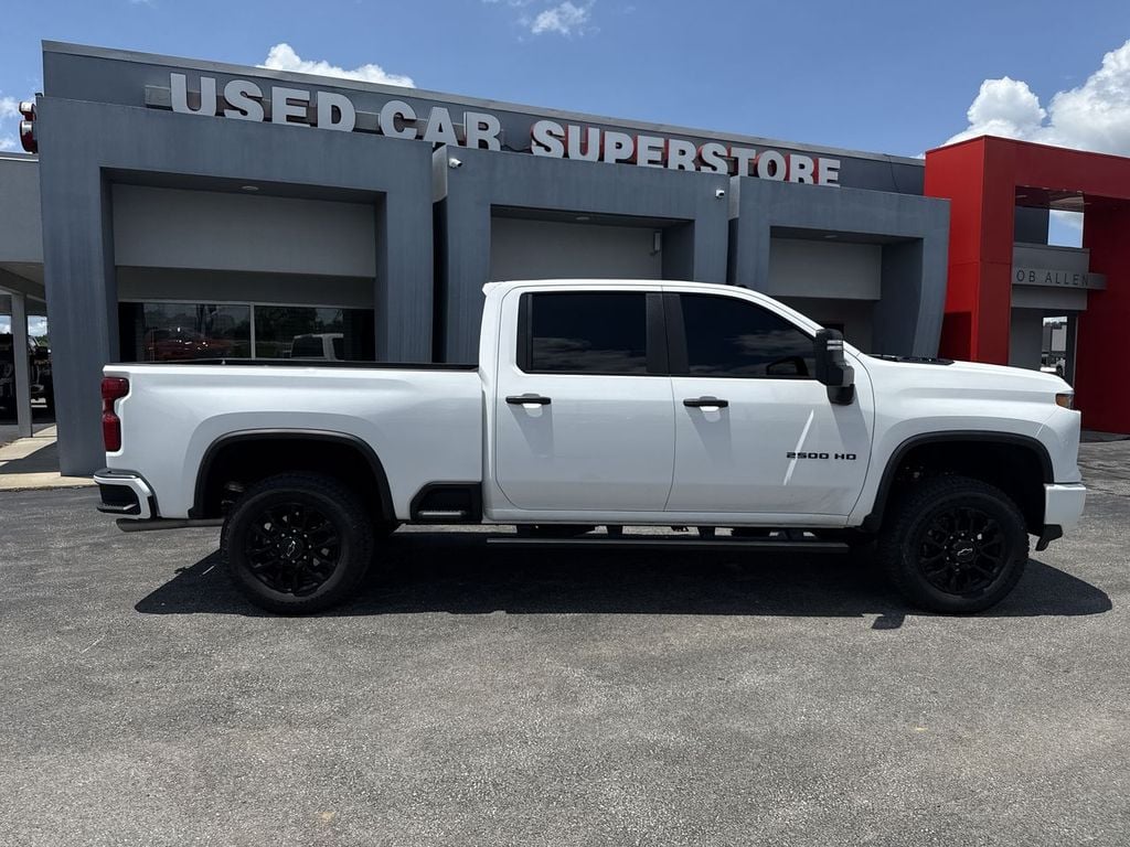 Pre-Owned 2026 Chevrolet Silverado 2500HD Custom - photo - 13