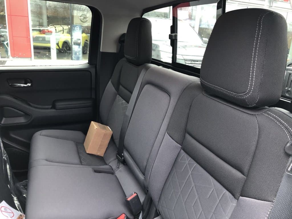 New 2026 Nissan Frontier SV - photo - 18