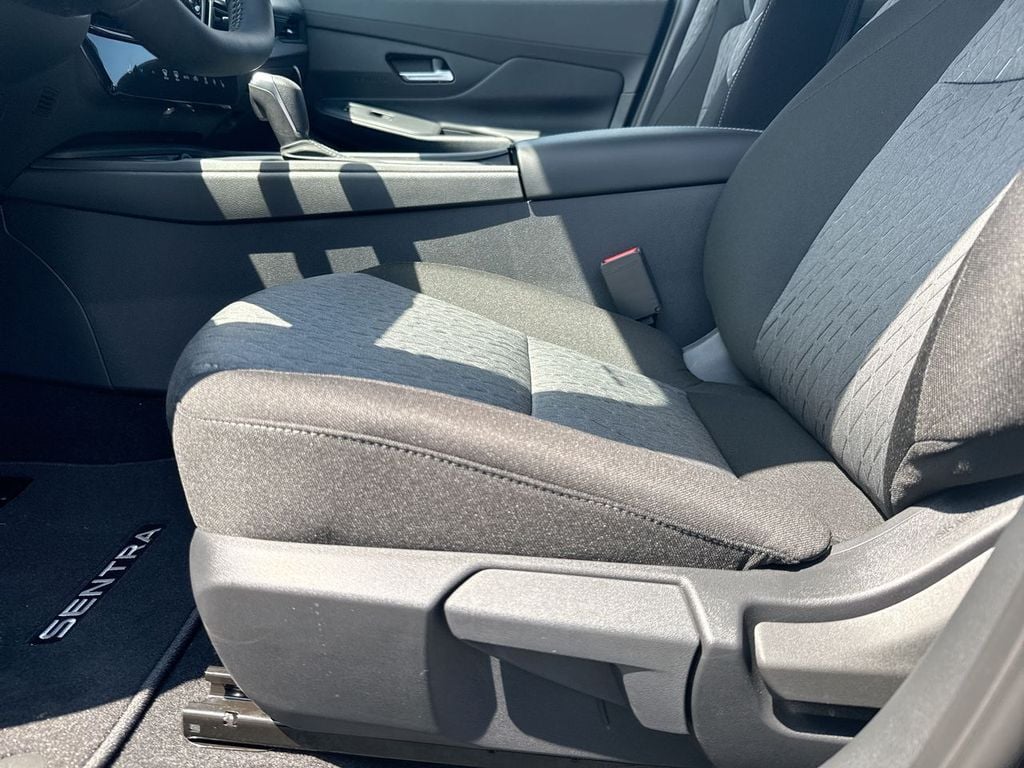 New 2027 Nissan Sentra SV - photo - 21