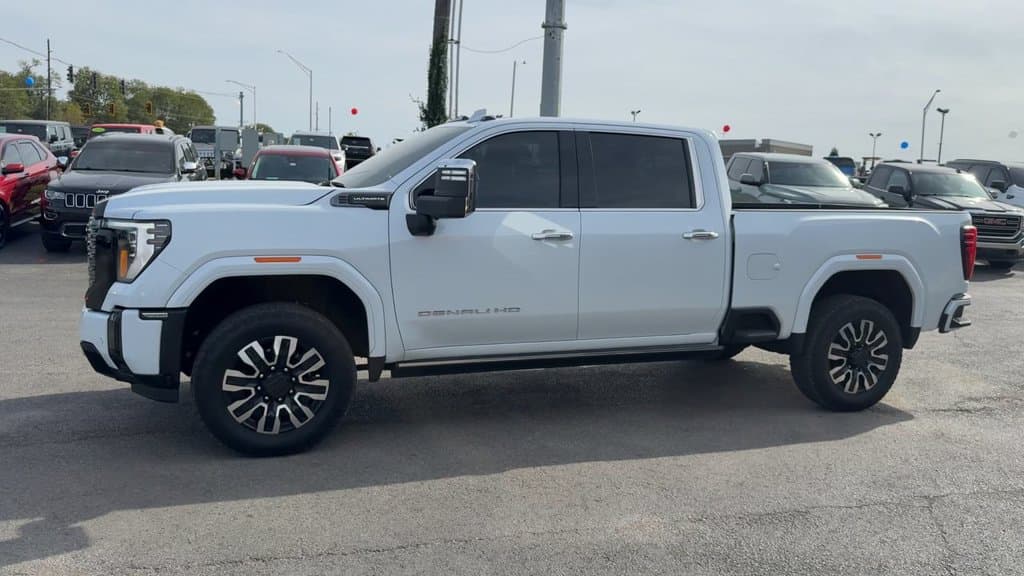 Pre-Owned 2026 GMC Sierra 2500HD Denali Ultimate - photo - 2