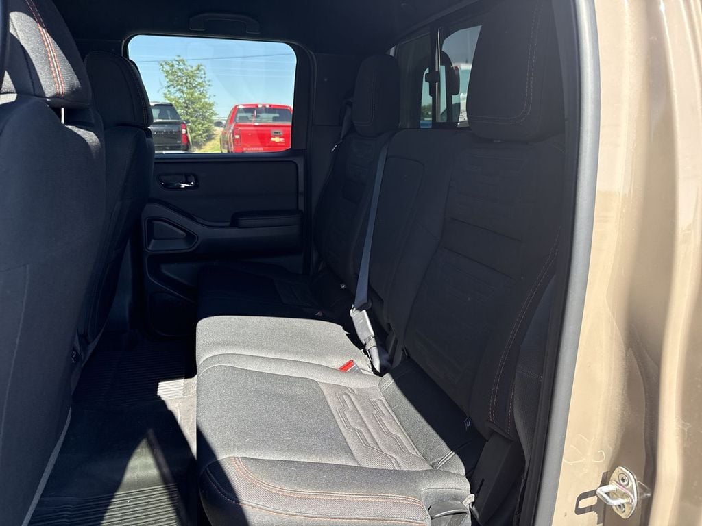 Pre-Owned 2023 Nissan Frontier PRO-4X - photo - 18