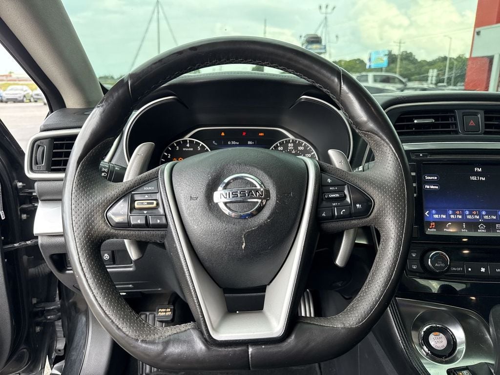 Pre-Owned 2017 Nissan Maxima SR - photo - 14