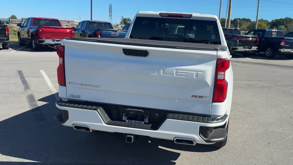 Pre-Owned 2023 Chevrolet Silverado 1500 RST - photo - 5