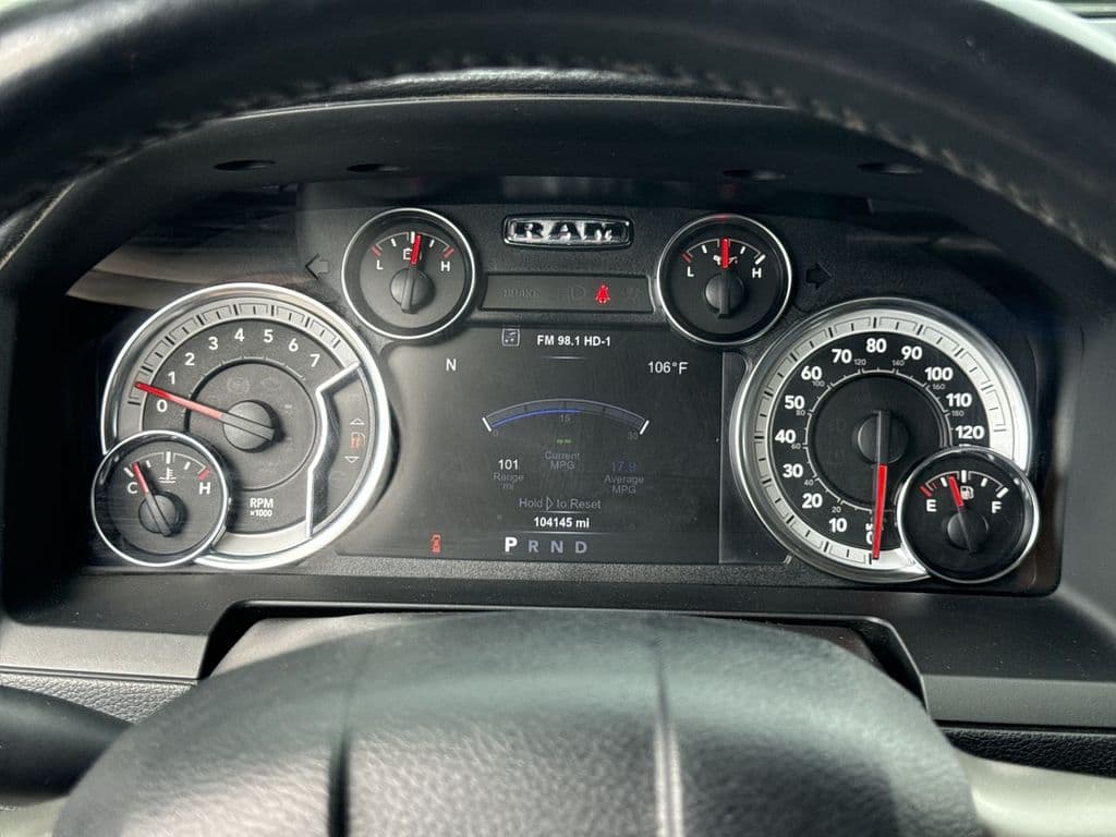 Pre-Owned 2018 Ram 1500 Laramie - photo - 15