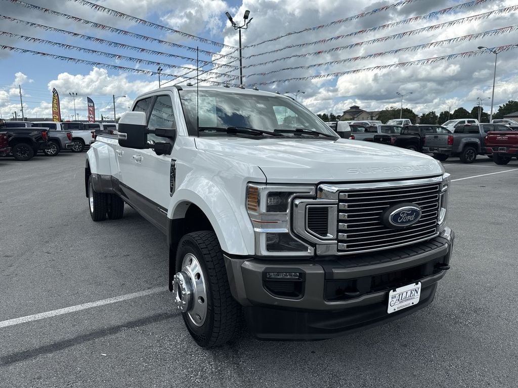 Pre-Owned 2022 Ford F-450SD King Ranch - photo - 14