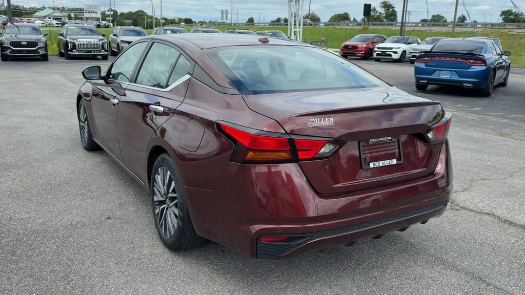 Pre-Owned 2023 Nissan Altima 2.5 SV - photo - 4