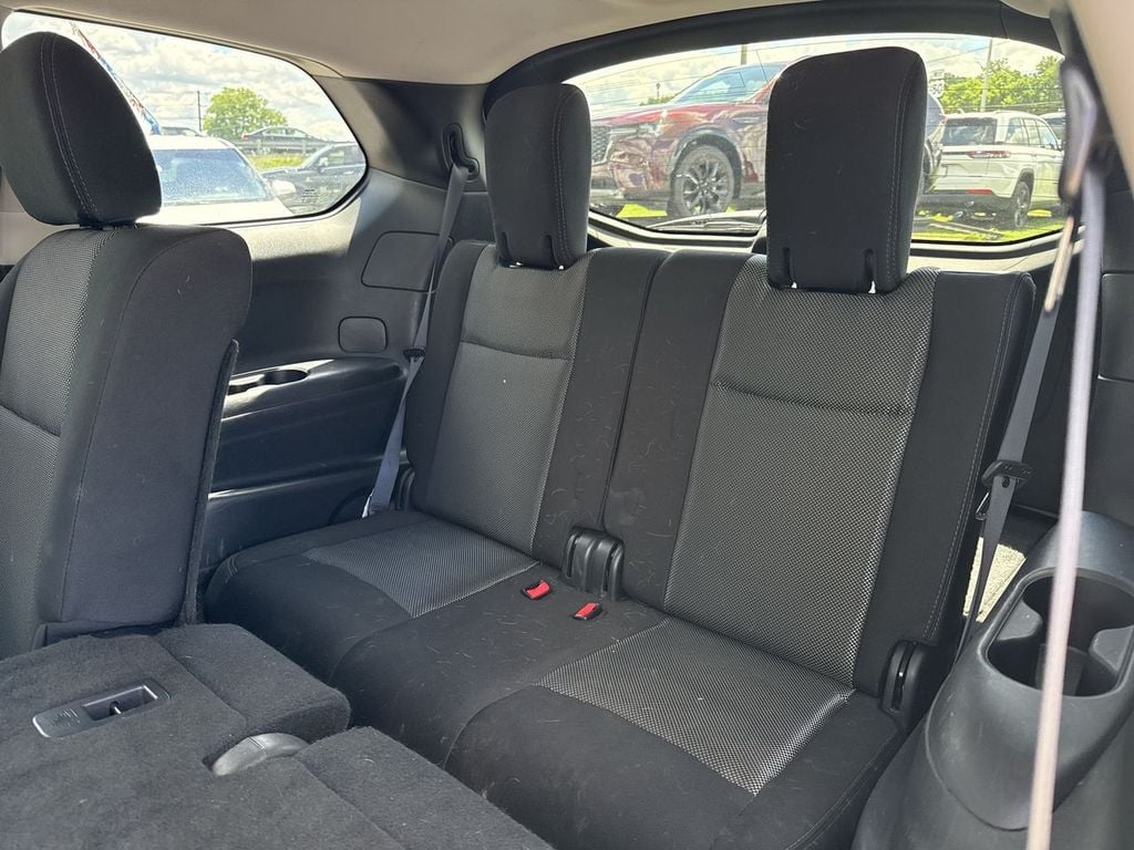 Pre-Owned 2018 Nissan Pathfinder S - photo - 18