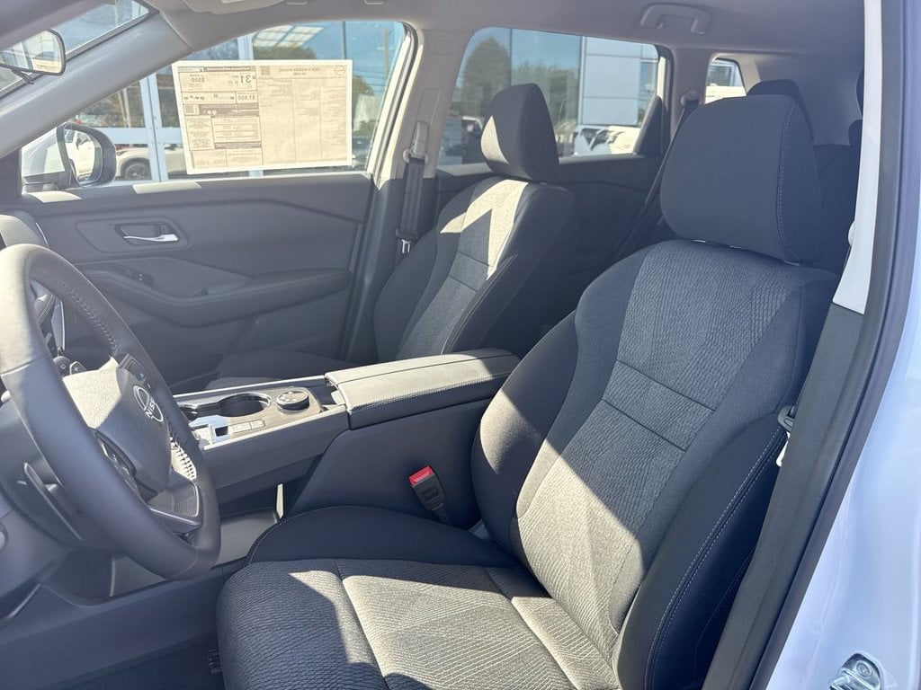 New 2026 Nissan Rogue SV - photo - 21