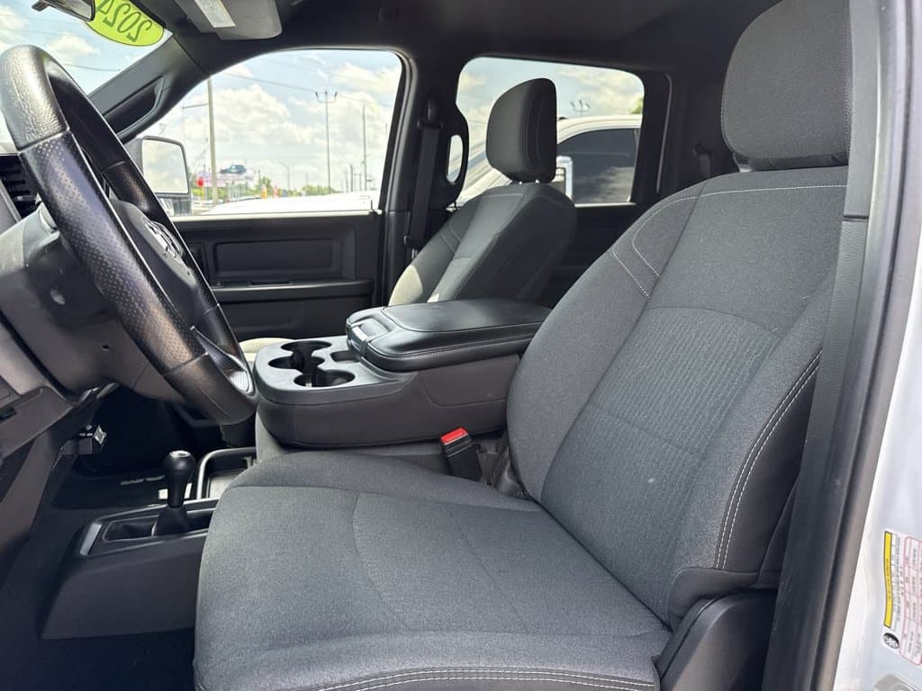 Pre-Owned 2024 Ram 3500 Tradesman - photo - 20