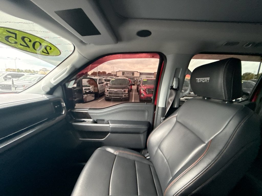 Pre-Owned 2025 Ford F-250SD Lariat - photo - 30