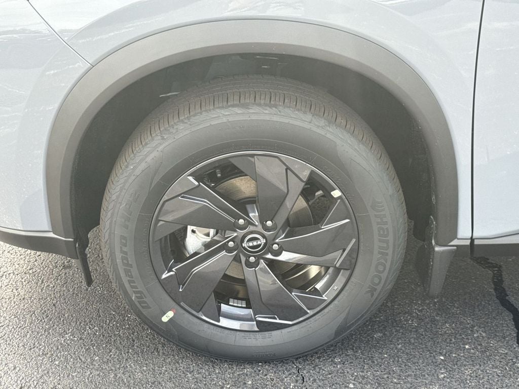 New 2026 Nissan Rogue SV - photo - 9