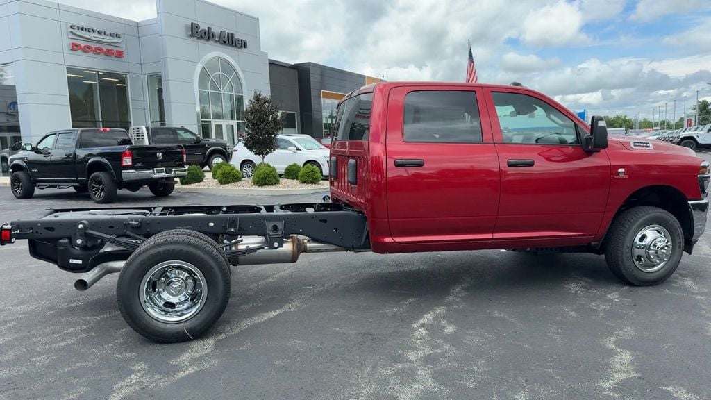 New 2026 Ram 3500 Tradesman - photo - 6