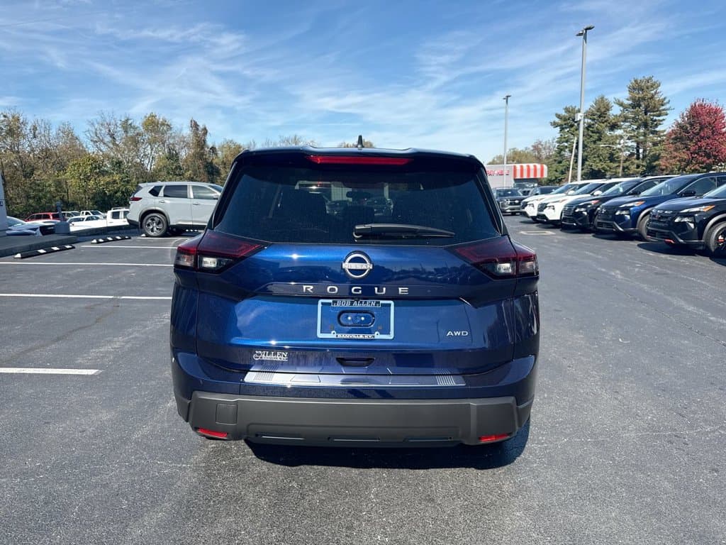 New 2026 Nissan Rogue SV - photo - 18