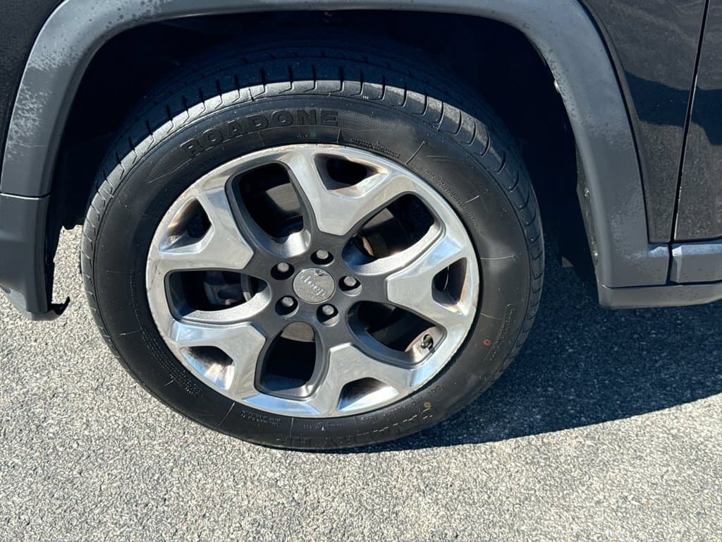 Pre-Owned 2020 Jeep Compass Limited - photo - 1
