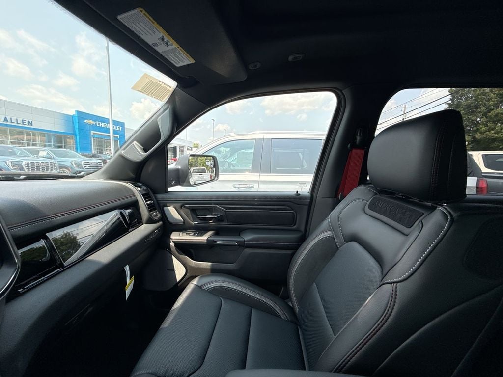New 2026 Ram 1500 Laramie - photo - 31