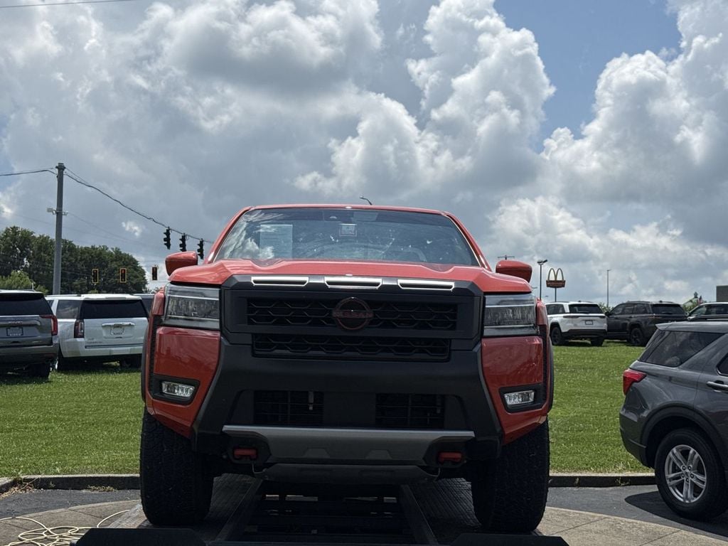 Pre-Owned 2025 Nissan Frontier PRO-4X - photo - 15