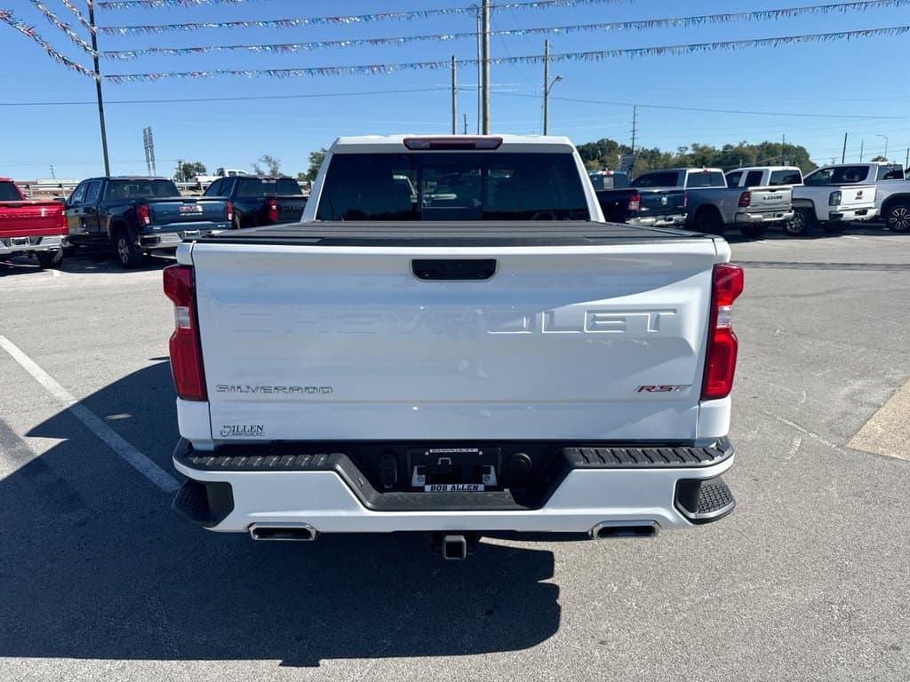 Pre-Owned 2023 Chevrolet Silverado 1500 RST - photo - 17