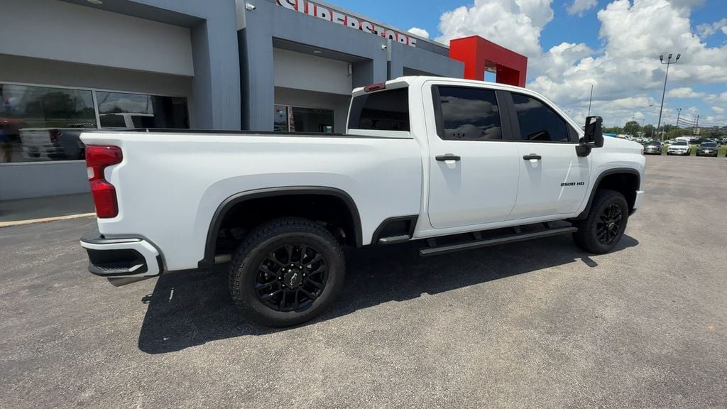 Pre-Owned 2026 Chevrolet Silverado 2500HD Custom - photo - 6