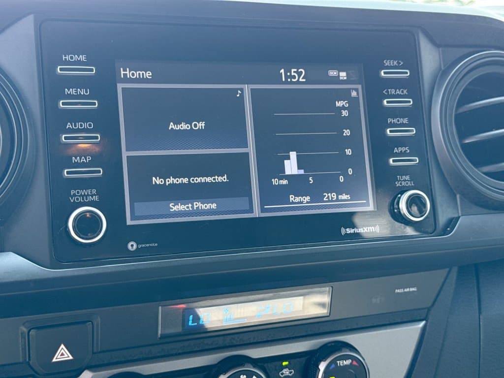 Pre-Owned 2022 Toyota Tacoma SR - photo - 18