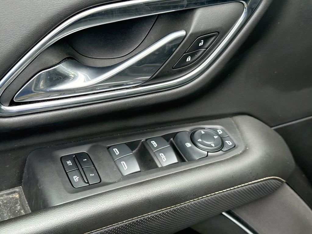Pre-Owned 2024 GMC Yukon SLT - photo - 21