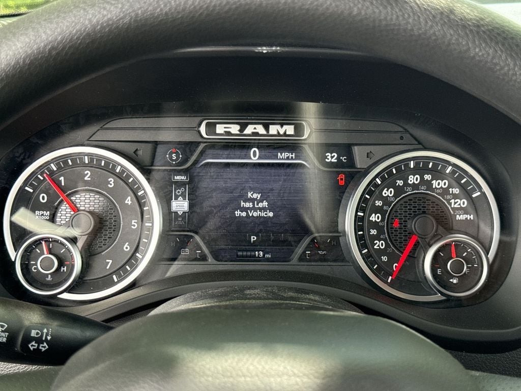 New 2026 Ram 1500 Express - photo - 23