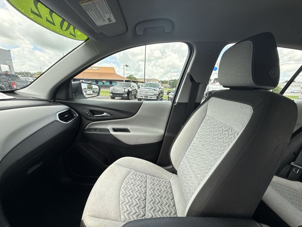 Pre-Owned 2022 Chevrolet Equinox LS - photo - 29