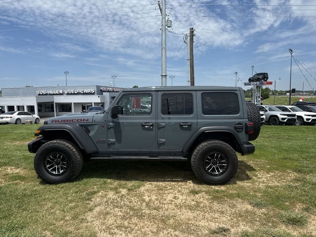 Pre-Owned 2025 Jeep Wrangler Rubicon - photo - 10