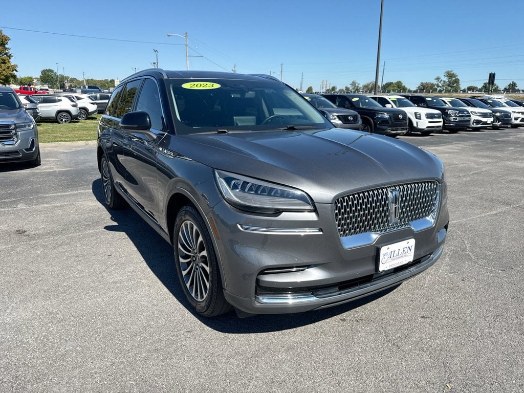 Pre-Owned 2023 Lincoln Aviator Standard - photo - 14