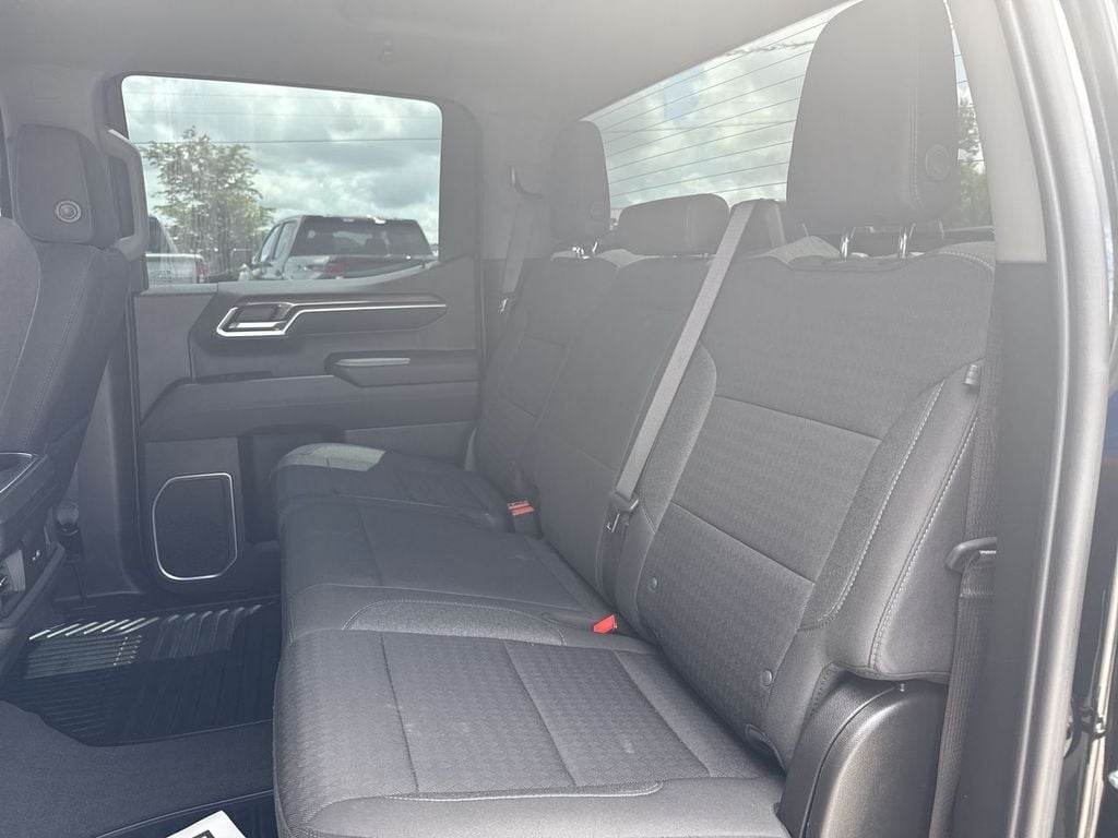 Pre-Owned 2022 Chevrolet Silverado 1500 RST - photo - 18