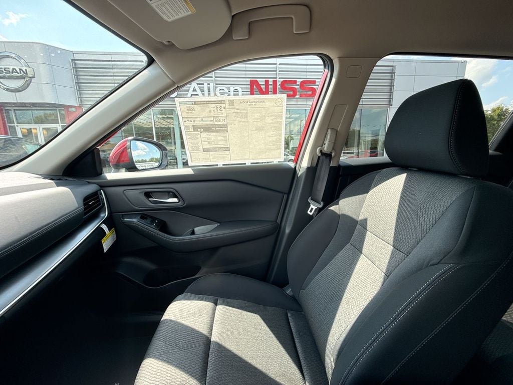 New 2026 Nissan Rogue SV - photo - 30