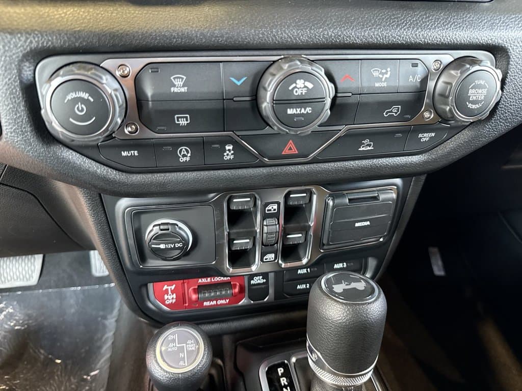 New 2027 Jeep Wrangler Willys - photo - 27