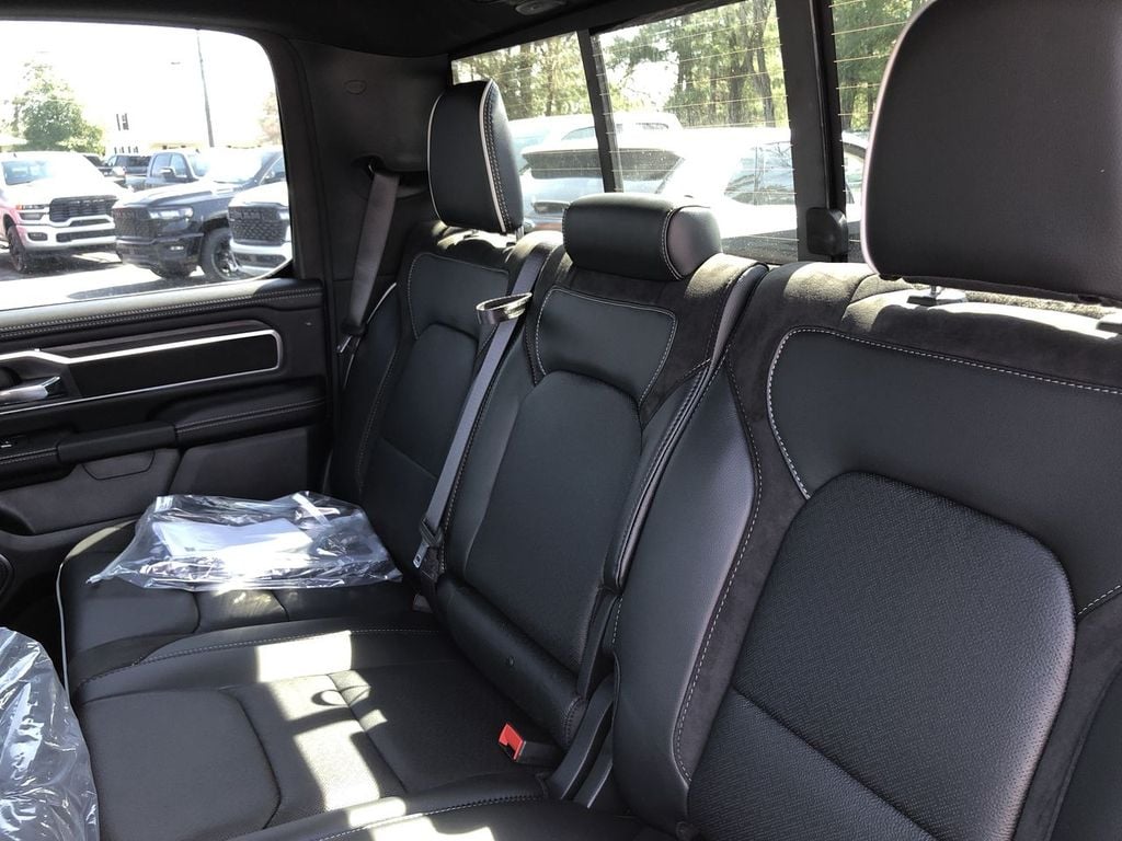 New 2026 Ram 1500 Laramie - photo - 18