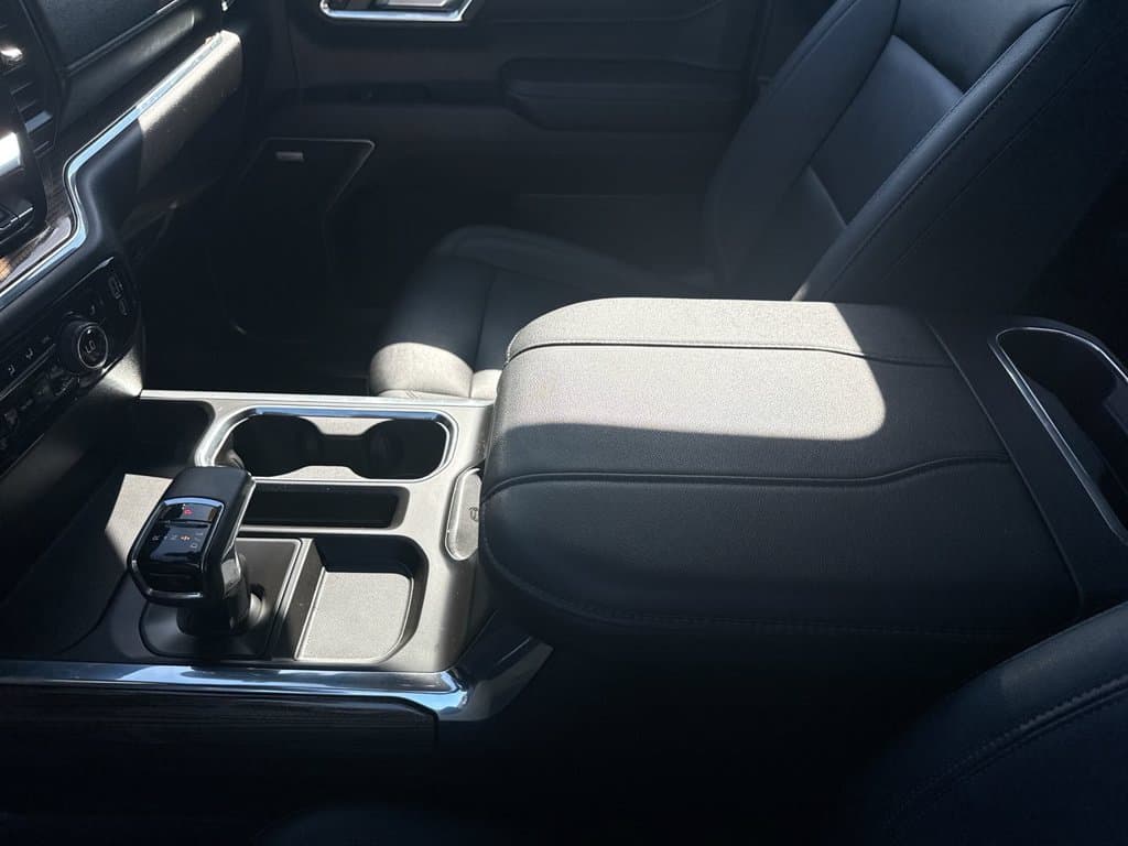 Pre-Owned 2023 Chevrolet Silverado 1500 RST - photo - 24