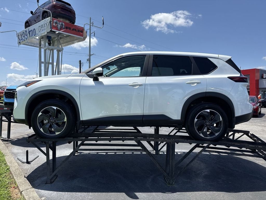 Pre-Owned 2026 Nissan Rogue SV - photo - 10