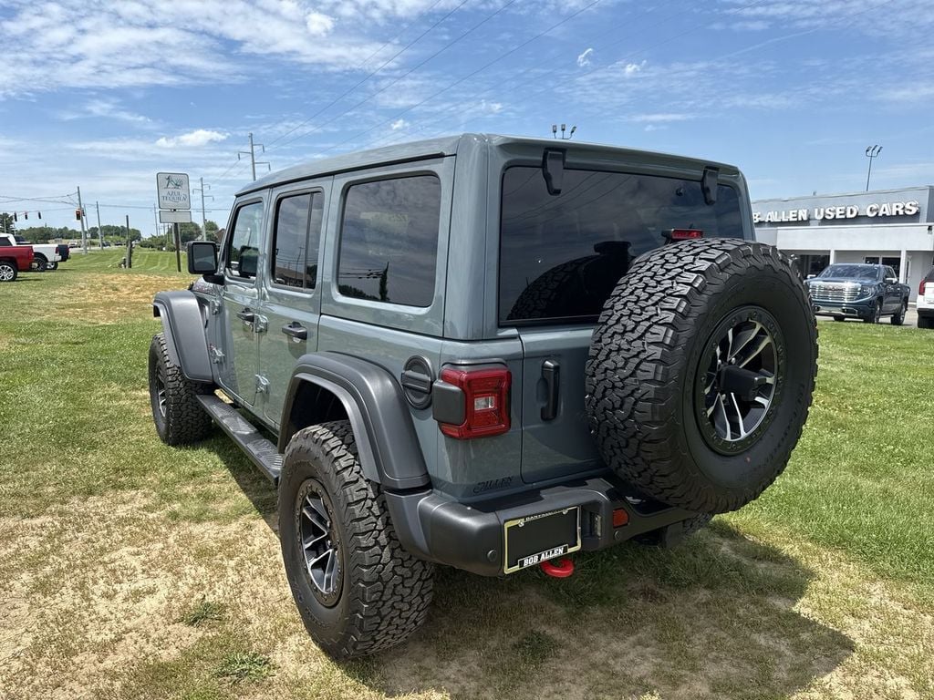 Pre-Owned 2025 Jeep Wrangler Rubicon - photo - 11