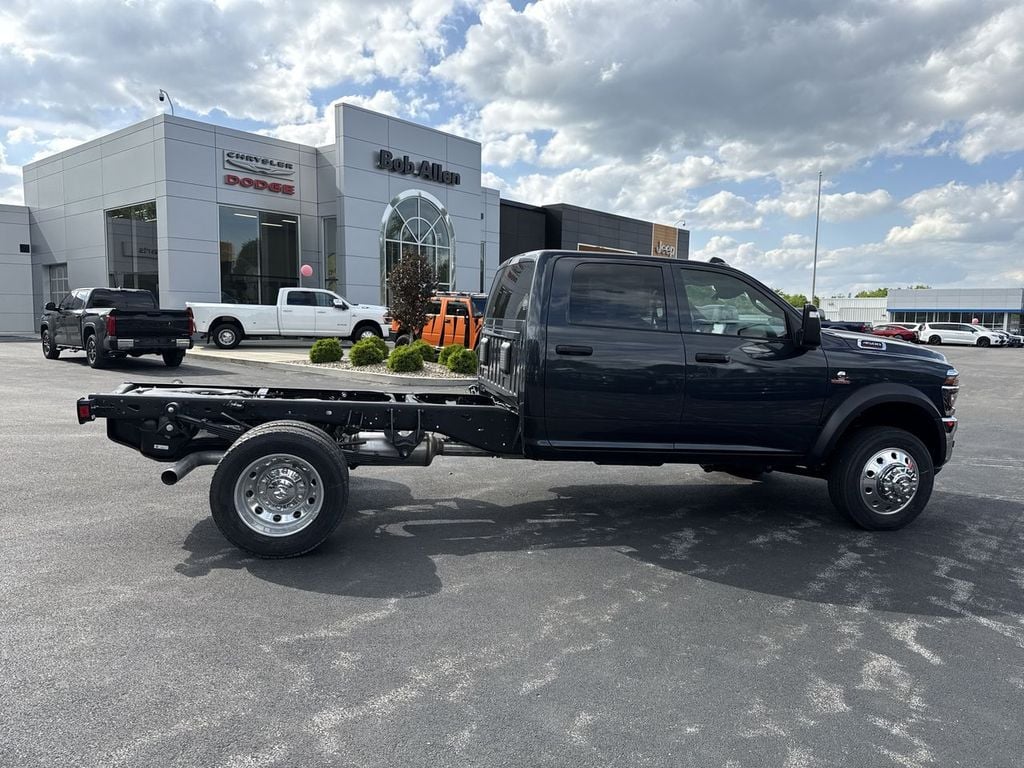 New 2026 Ram 4500HD Tradesman - photo - 13
