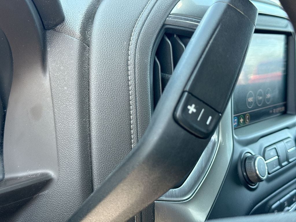 Pre-Owned 2020 Chevrolet Silverado 1500 RST - photo - 17