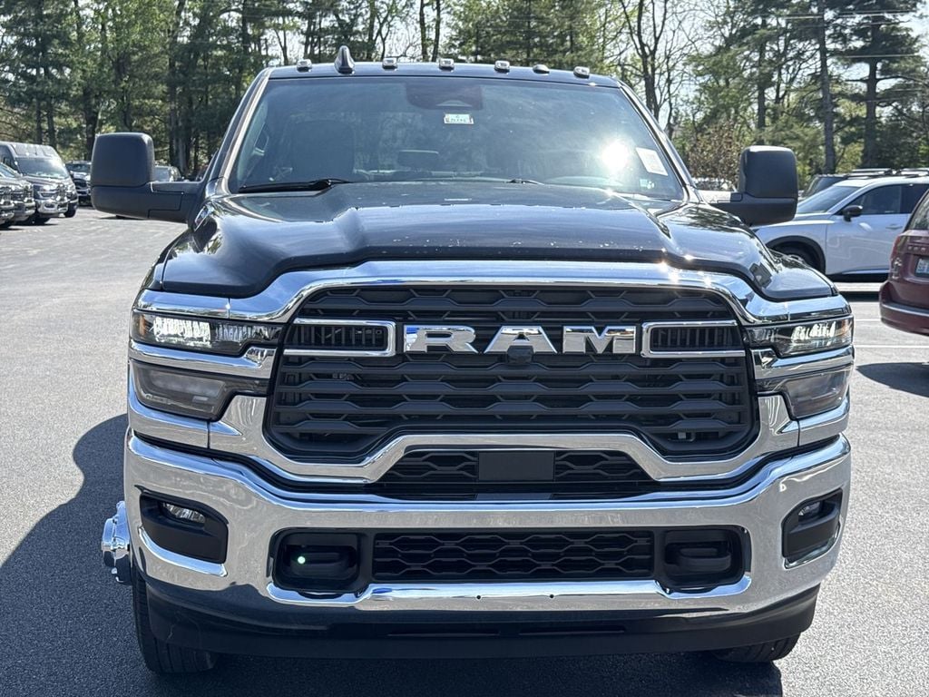New 2026 Ram 3500 Tradesman - photo - 15