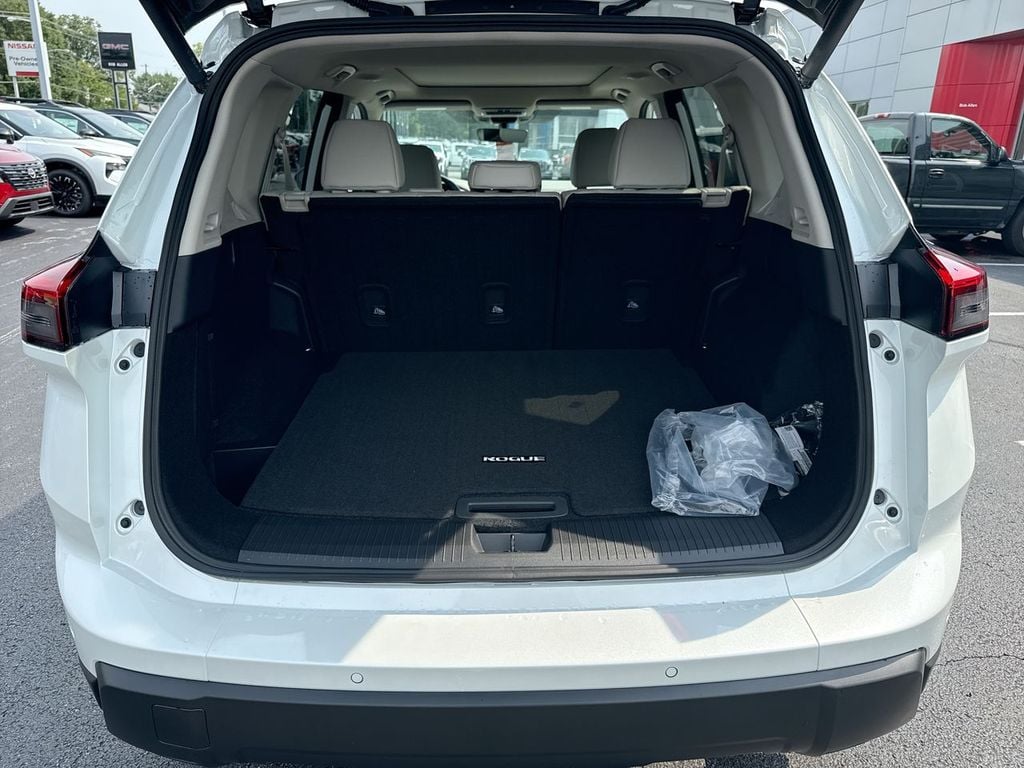 New 2026 Nissan Rogue Dark Armor - photo - 16
