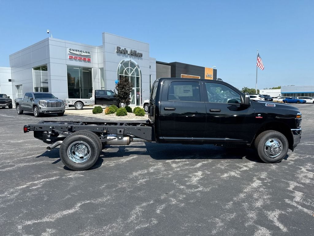 New 2026 Ram 3500 Tradesman - photo - 13